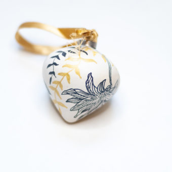 boule de noel, decoration fait main. Christmas decoration, hand made.