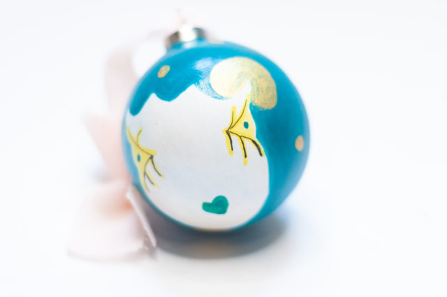 boule de noel, decoration fait main. Christmas decoration, hand made.